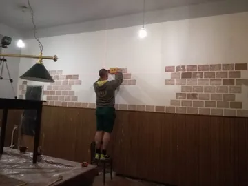 Malování interiéru restaurace Hostěrádky-Rešov