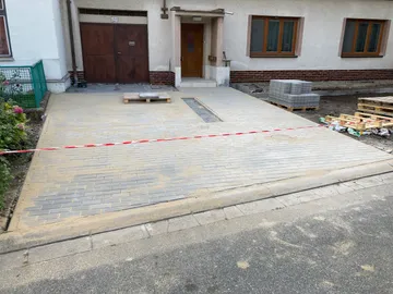 Parkovací stání Křenovice